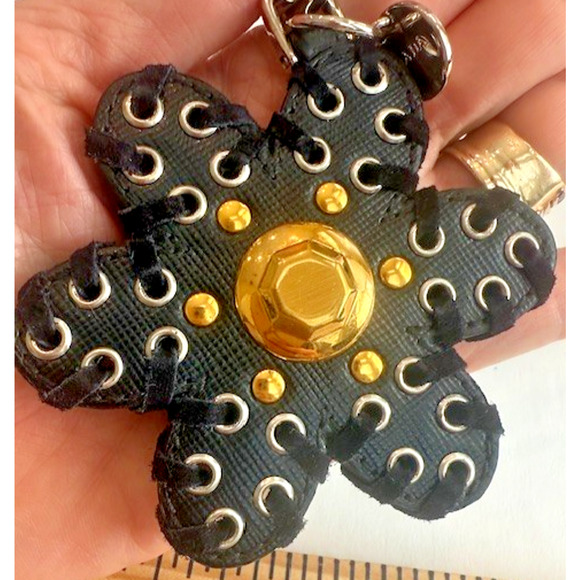 PRADA Flower BAG CHARM Key Ring Holder BLACK Leather Gold Silver METAL RARE AUTH - Picture 3 of 11